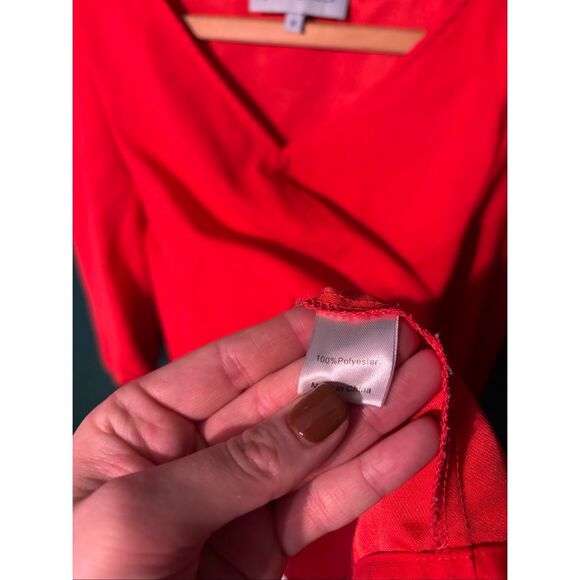 Tuckernuck Women's Poppy Red Hollis Blouse Flowy Top Career Casual Size M - Picture 3 of 4